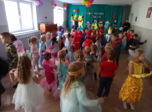 Bal Postaci z bajek