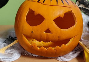 Kreatywna dynia zgłoszona do konkursu