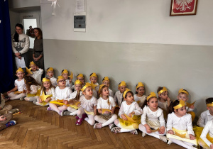 Zdjęcie grupowe dzieci z grupy III - gwiazdeczki