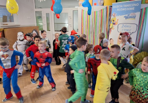 Chłopcy podczas "Bitwy tanecznej"