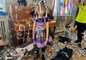 Zimowe szaleństwo na balu - czyli srebrne kawałki folii